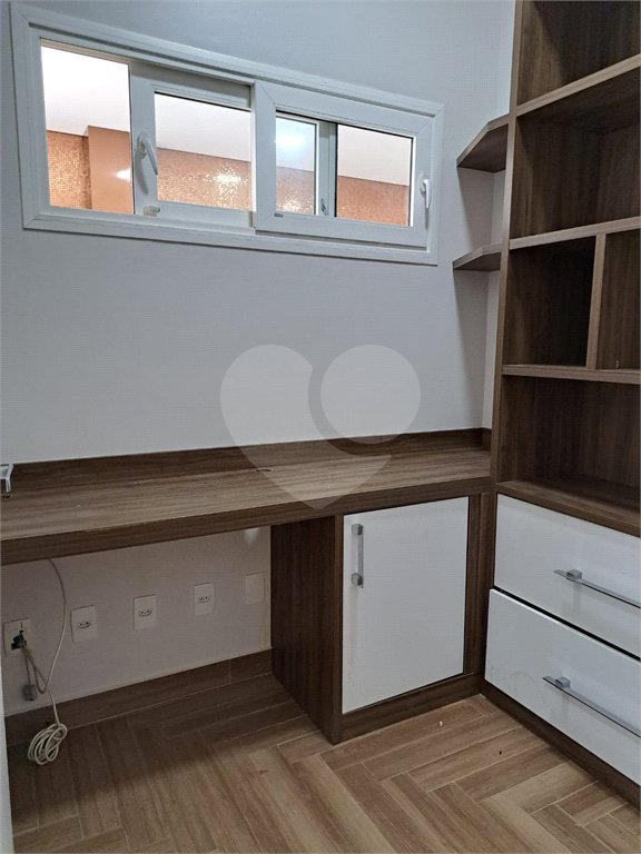 Casa à venda com 3 suítes no condomínio Residencial Terra Nobre, Indaiatuba - SP