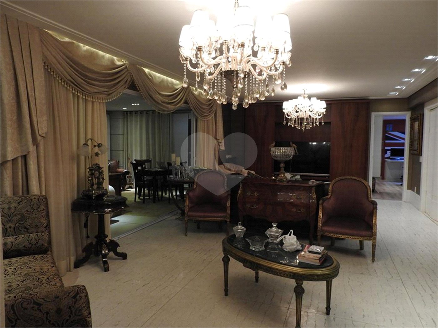 Apartamento à venda com 4 suítes em Santa Teresinha, São Paulo, SP