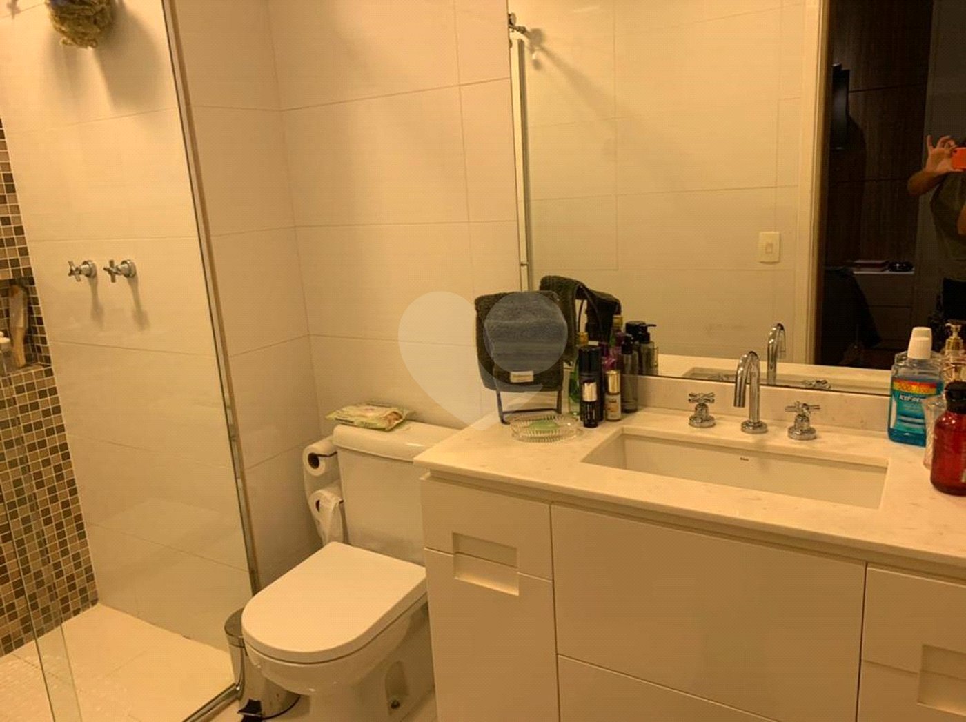 Apartamento à venda com 3 suítes em Vila Oliveira, Mogi das Cruzes, SP