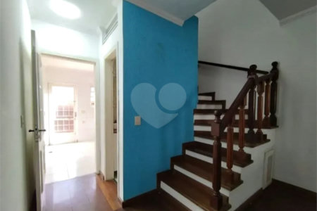 Sobrado à venda com 3 quartos, sendo 1 suíte, em Jardim Ester, São Paulo, SP
