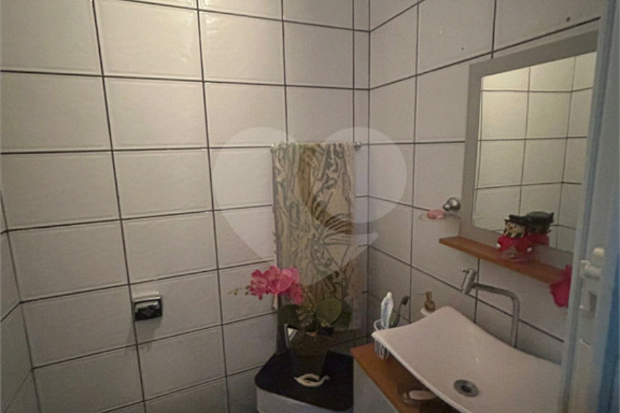 Sobrado à venda com 3 quartos, sendo 1 suíte,  em Tremembé, São Paulo, SP