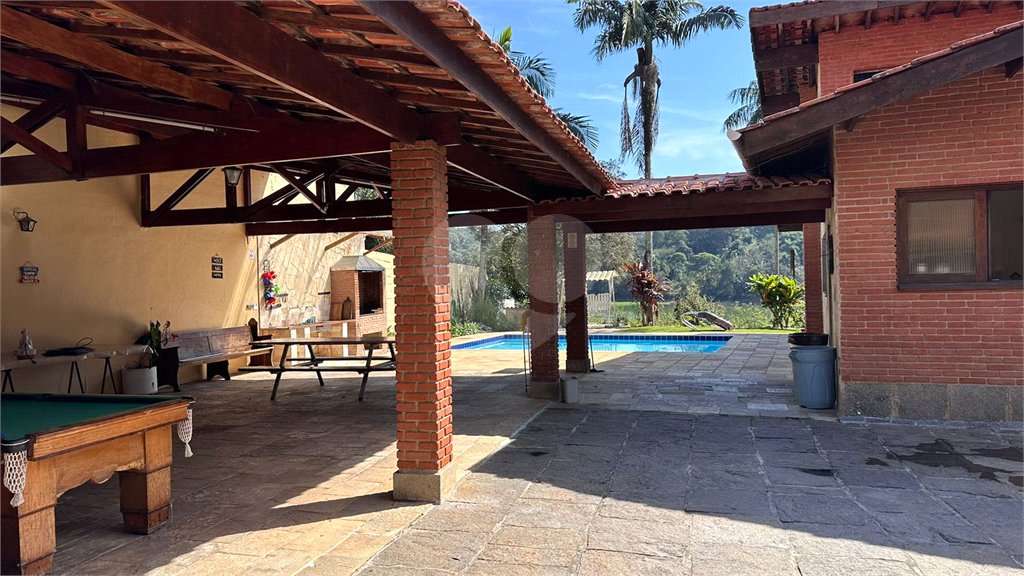 Casa à venda com 8 quartos, sendo 4 suítes, em Eldorado, Diadema, SP