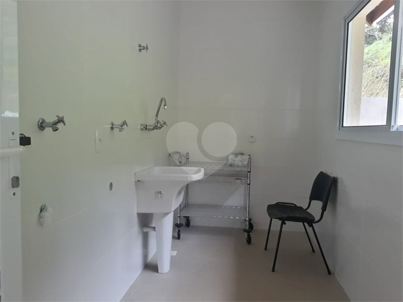 Sítio à venda com 7 quartos, sendo 5 suítes, em Jardim Vinhas do Sol (mailasqui), São Roque, SP