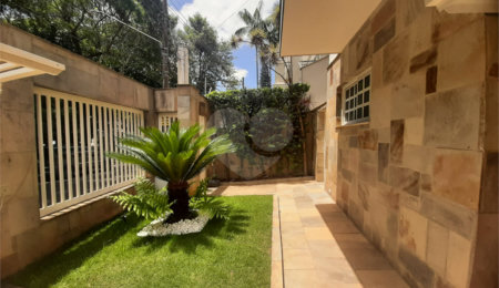 Casa Térrea à venda ou para alugar com 4 suítes em Jardim São Bento, São Paulo, SP