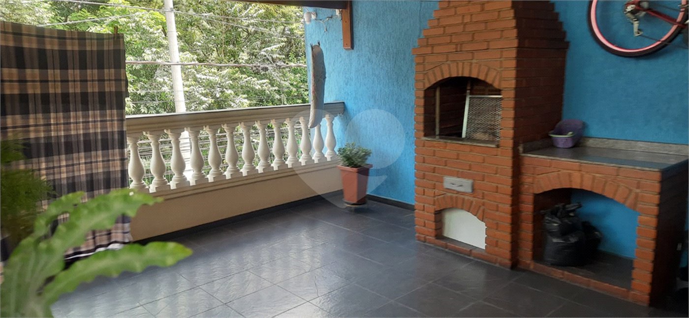 Sobrado à venda com 3 quartos em Jaraguá, São Paulo, SP