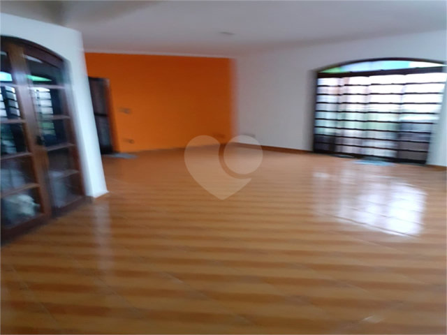 Casa à venda com 3 quartos, sendo 2 suítes,  em Parada Inglesa, São Paulo, SP