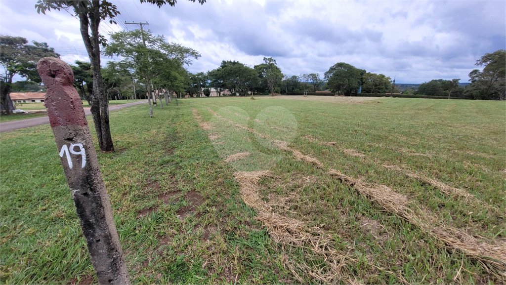 Loteamento Residencial no Condomínio Vila Pinhal do Broa