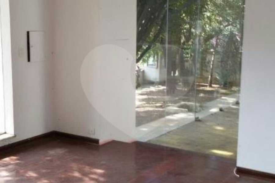 Casa à venda com 3 suítes em Vila Albertina, São Paulo, SP