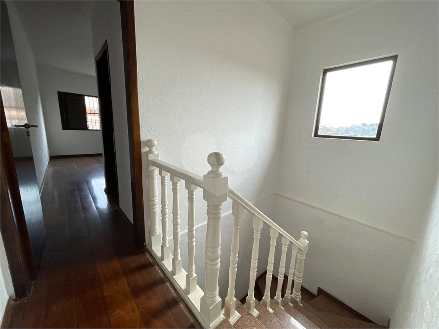 Sobrado à venda com 4 quartos, sendo 1 suíte, em Vila Nova Cachoeirinha, São Paulo, SP