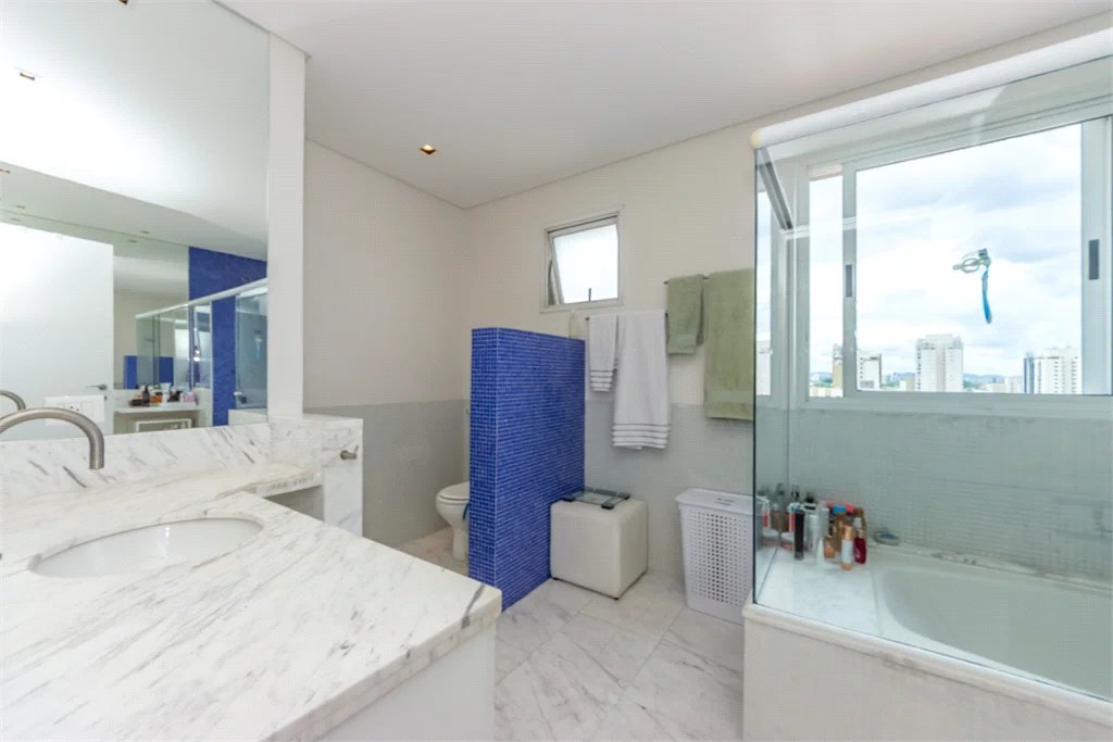 Cobertura à venda com 3 quartos, sendo 2 suítes, em Vila Progredior, São Paulo, SP