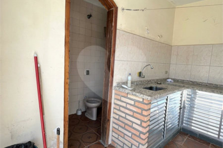 Sobrado à venda com 3 quartos, sendo 1 suíte, em Vila Paulicéia, São Paulo, SP