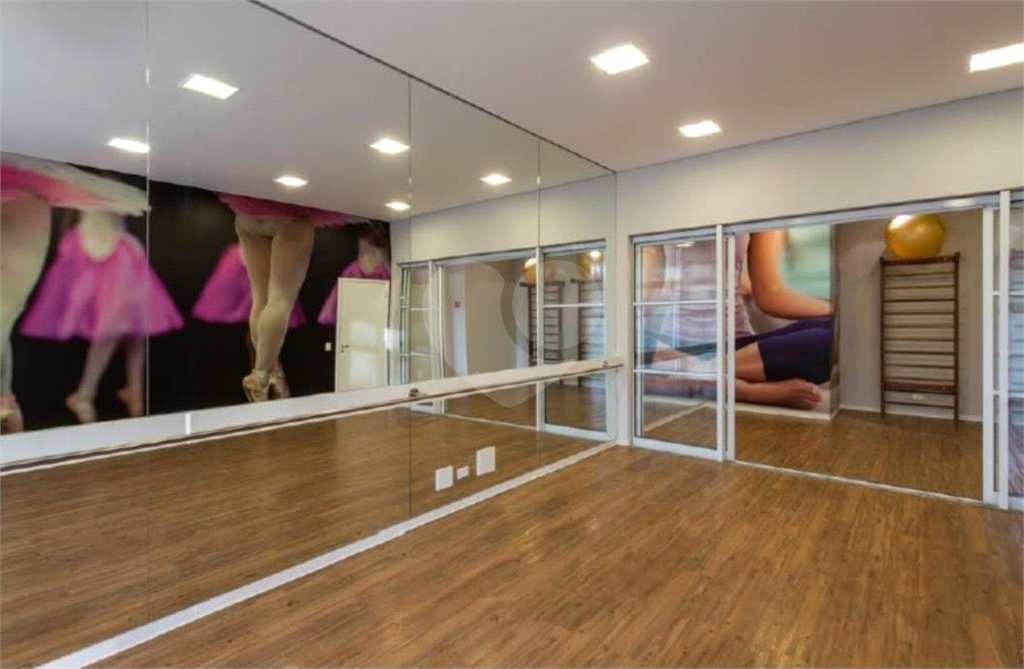 Apartamento à venda ou para alugar com 3 quartos, sendo 1 suíte,  em Parque Reboucas, São Paulo, SP