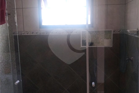 Sobrado à venda com 3 quartos, sendo 1 suíte,  em Vila do Castelo, São Paulo, SP