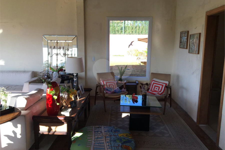 Casa à venda com 3 suítes no condomínio Suíça da Cantareira, Mairiporã - SP
