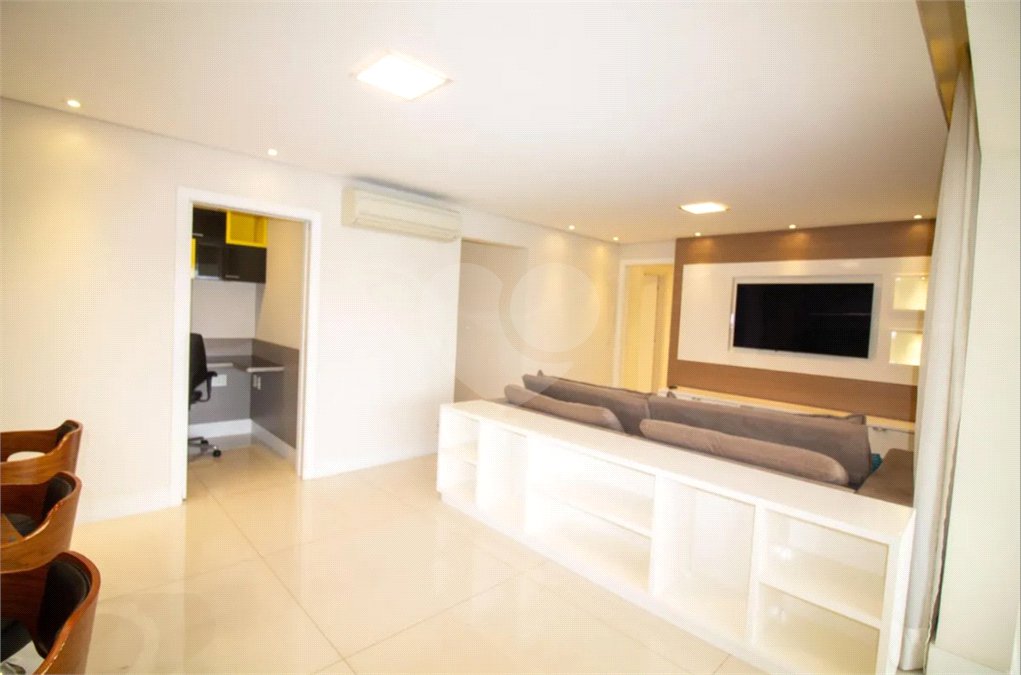 Apartamento à venda com 3 suítes em Jardim Dom Bosco, São Paulo, SP