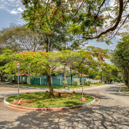 Casa à venda com 4 quartos, sendo 3 suítes, em Interlagos, São Paulo, SP
