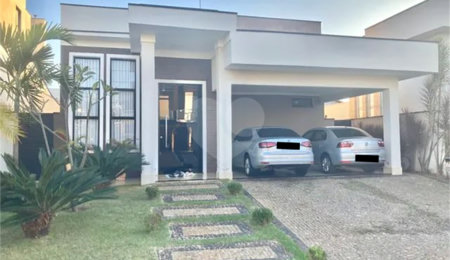 Casa à venda com 3 suítes no condomínio Terras do Cancioneiro, Paulínia - SP