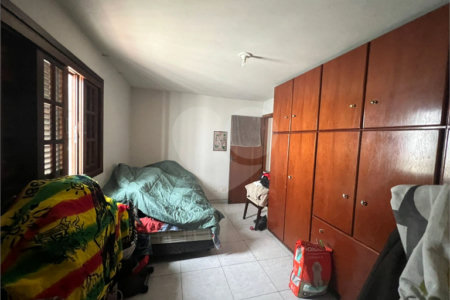 Casa à venda com 3 quartos, sendo 1 suíte,  em Jardim Franca, São Paulo, SP