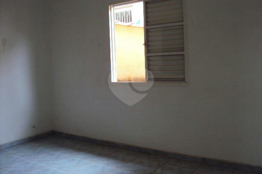 Sobrado à venda com 4 quartos em Parada Inglesa, São Paulo, SP