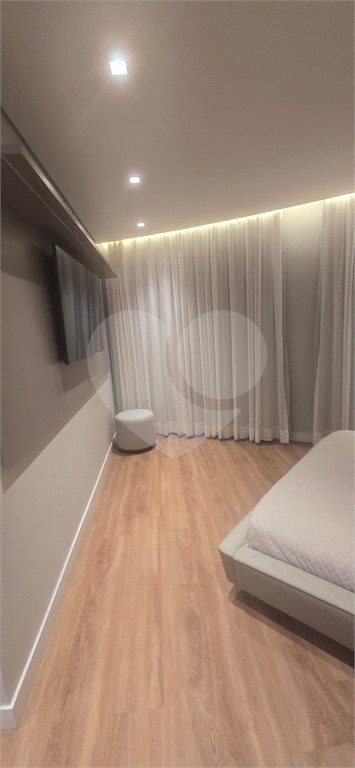 Apartamento à venda com 3 suítes em Santana, São Paulo, SP