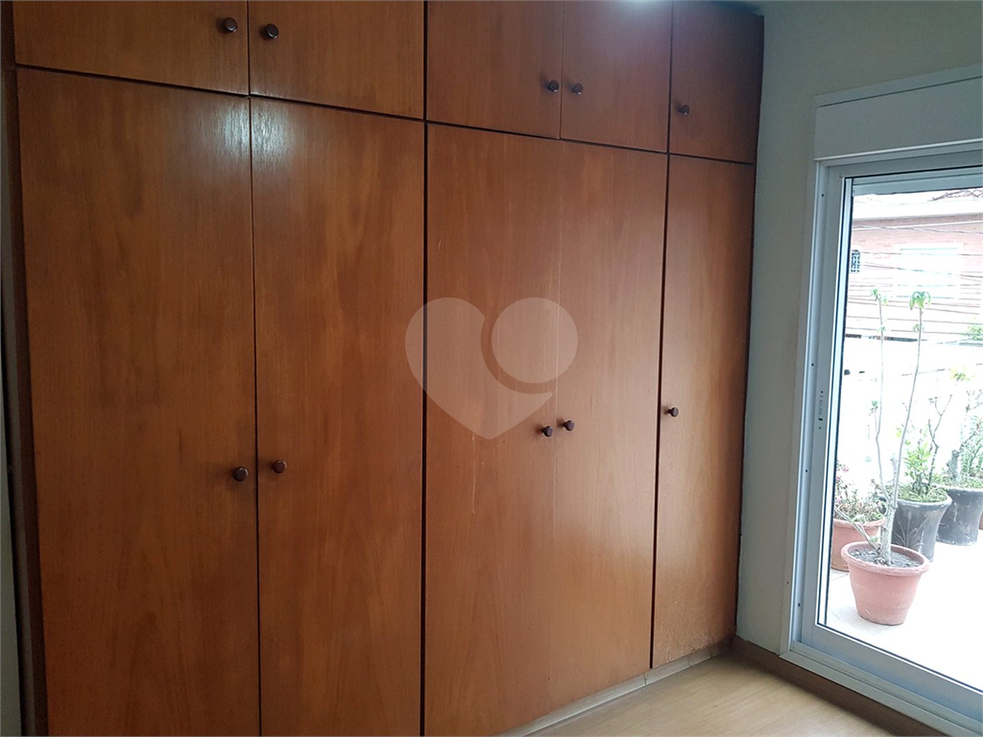 Casa à venda com 3 quartos, sendo 1 suíte, em Jardim Hípico, São Paulo, SP
