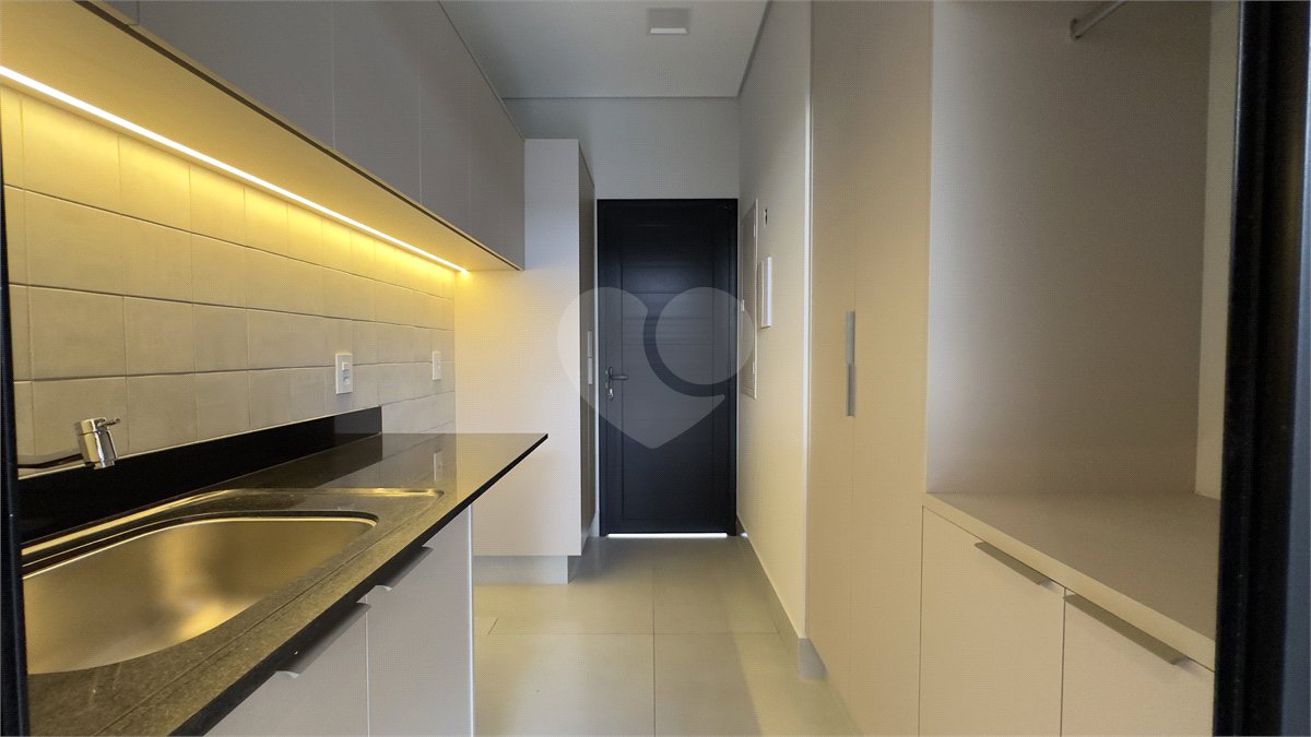 Casa à venda com 3 suítes no condomínio Jardim Residencial Dona Maria Candida, Indaiatuba - SP