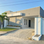 Casa à venda com 3 quartos, sendo 2 suítes, no condomínio PORTO LAGOA, Aquiraz - CE