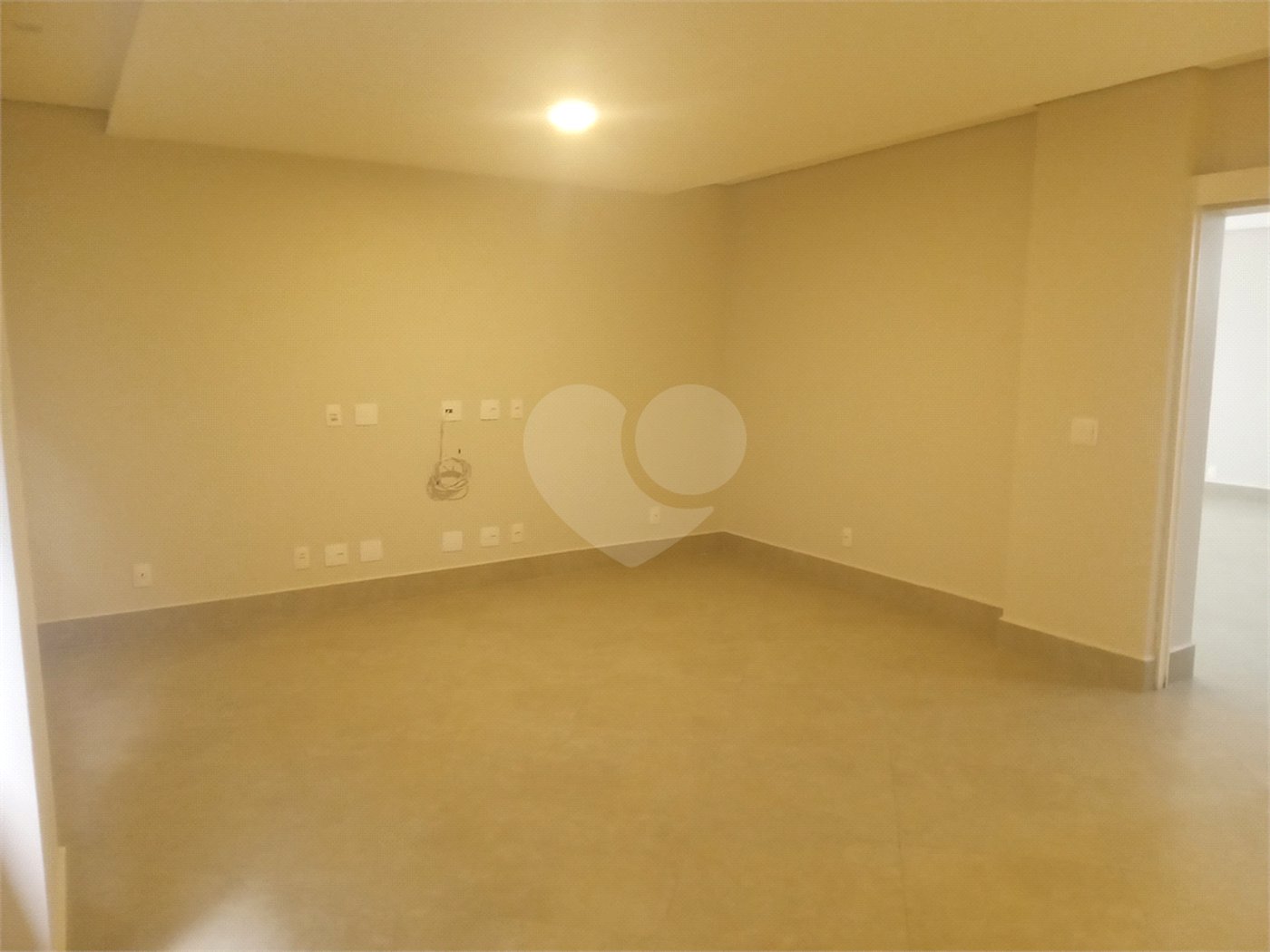 Casa à venda com 4 suítes no condomínio Lago da Boa Vista, Sorocaba - SP