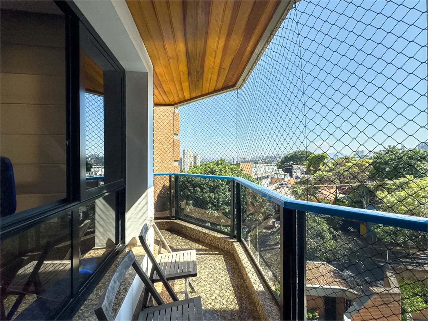 Apartamento à venda com 3 suítes em Sumarezinho, São Paulo, SP