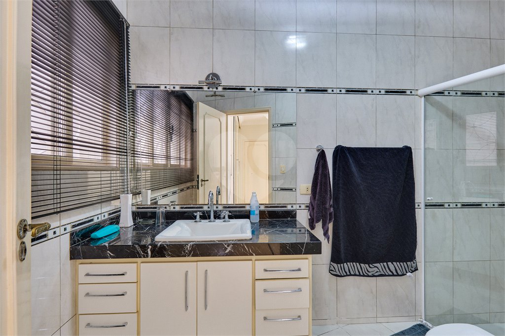 Casa de Vila à venda com 4 quartos, sendo 2 suítes, em Campo Grande, São Paulo, SP