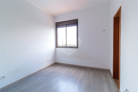 Apartamento à venda com 4 quartos, sendo 3 suítes,  em Chácara Santo Antônio, São Paulo, SP