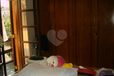 Casa à venda com 4 quartos, sendo 3 suítes,  em Jardim Bonfiglioli, São Paulo, SP