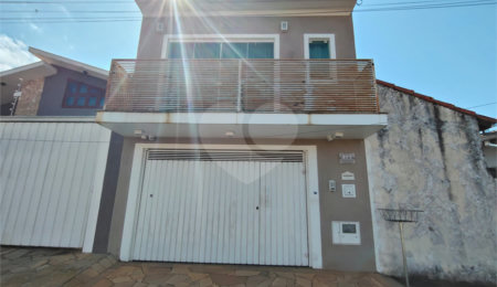 Sobrado à venda ou para alugar com 3 quartos, sendo 1 suíte, em Jardim Itália, Itapetininga, SP