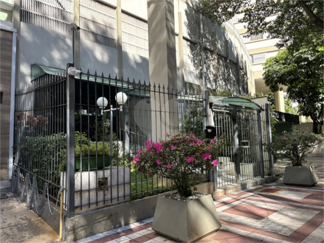 Apartamento à venda com 3 quartos, sendo 1 suíte,  em Santana, São Paulo, SP