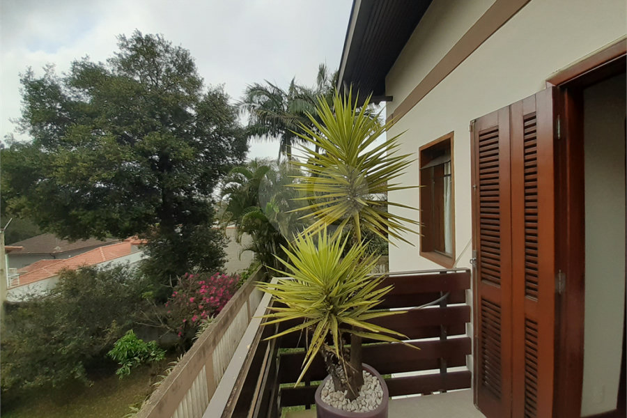 Casa à venda com 4 quartos, sendo 2 suítes,  em Jardim Floresta, São Paulo, SP