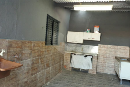 Sobrado à venda com 3 quartos, sendo 1 suíte,  em Parque Morumbi, Mogi das Cruzes, SP