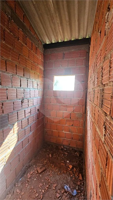 Casa à venda com 3 quartos, sendo 1 suíte, em Vila Áurea, Ponta Porã, MS