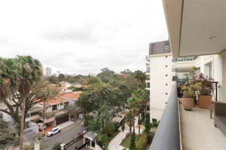 Apartamento à venda com 4 quartos, sendo 2 suítes,  em Alto de Pinheiros, São Paulo, SP
