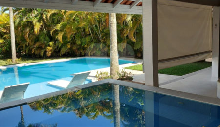 Casa à venda com 4 suítes em Alphaville, Santana de Parnaíba, SP