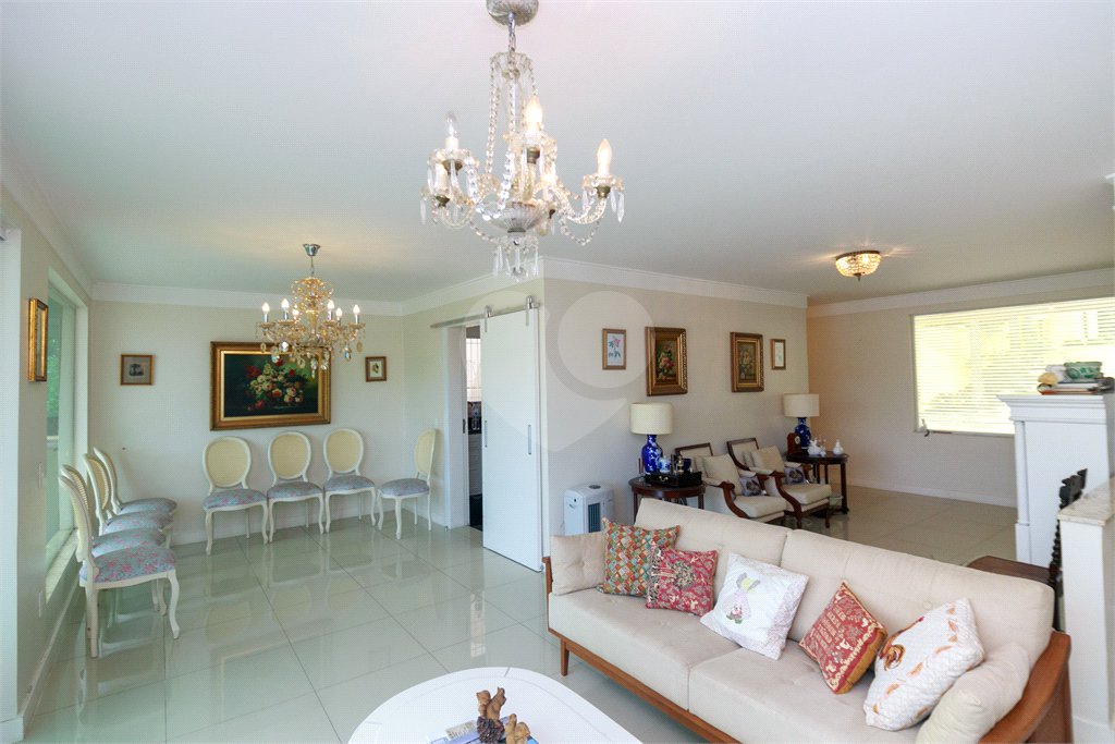 Casa à venda com 4 suítes no condomínio Bellagio, São Paulo - SP
