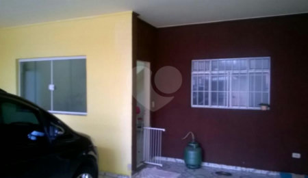 Sobrado à venda com 4 quartos, sendo 1 suíte, em Parque Edu Chaves, São Paulo, SP