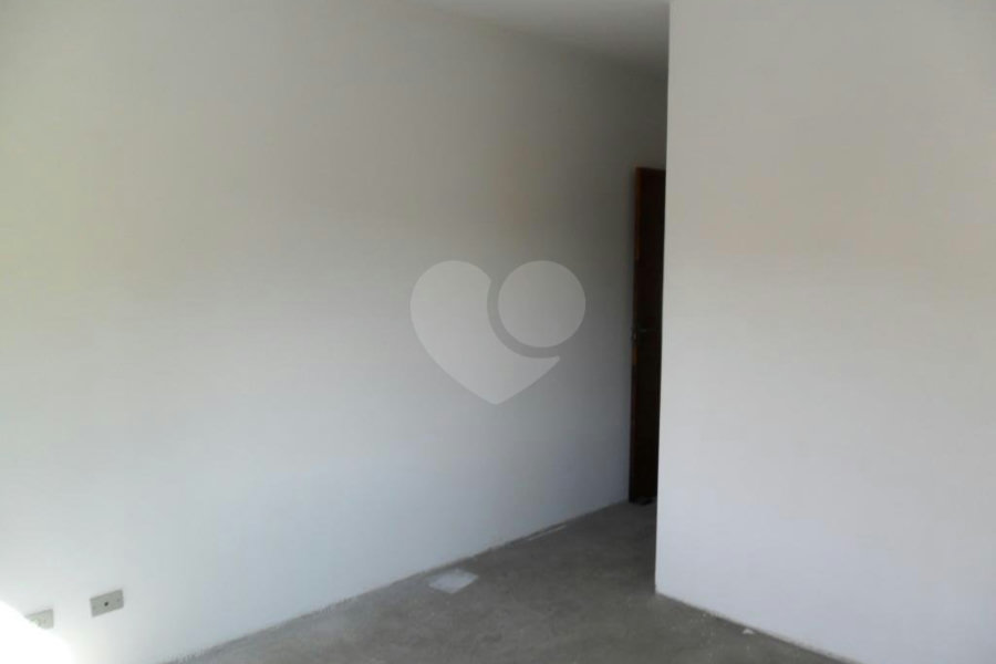 Sobrado à venda com 4 quartos, sendo 1 suíte, em Imirim, São Paulo, SP