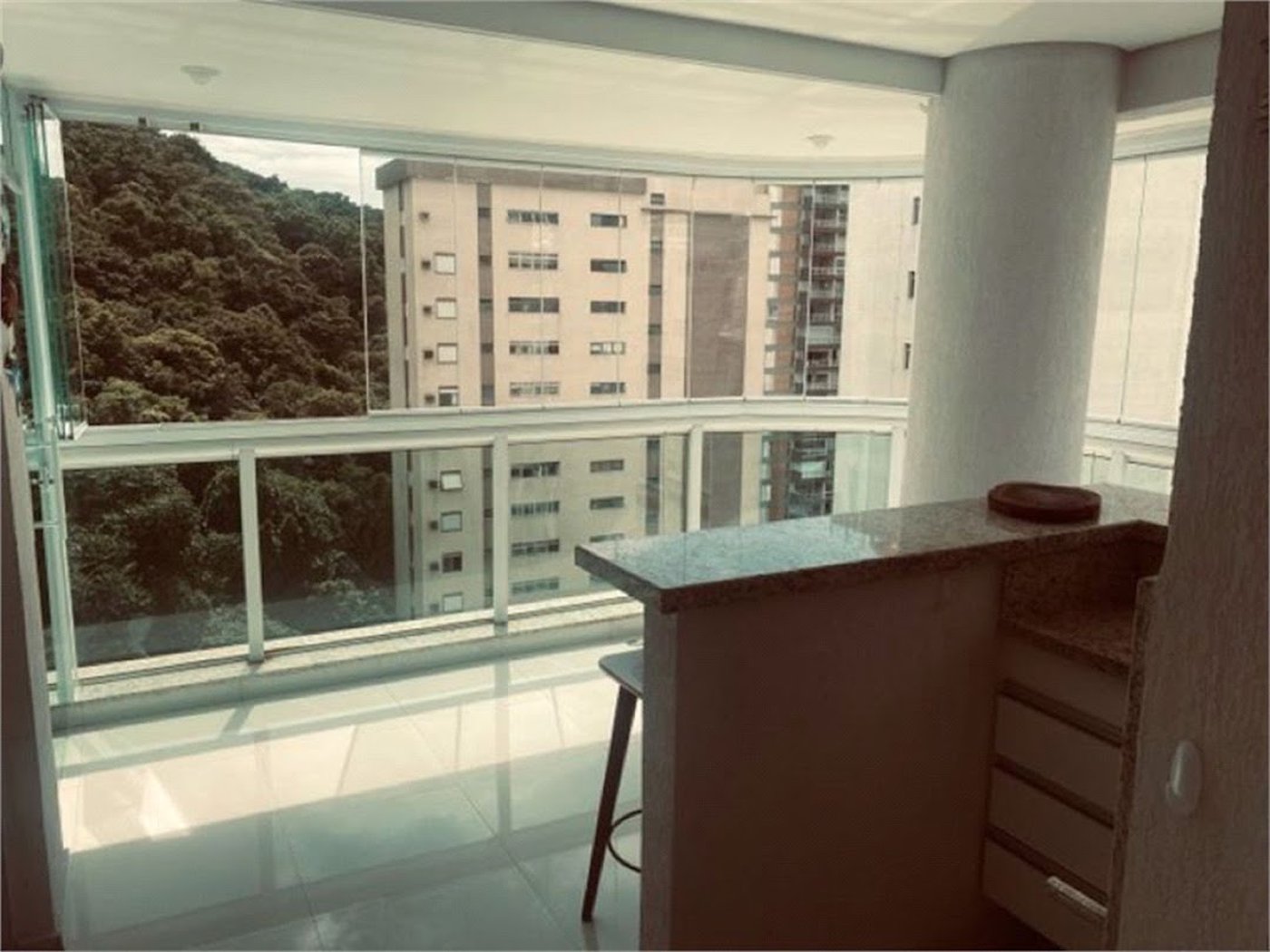 Apartamento Residencial à venda, Centro, Guarujá - AP0847.