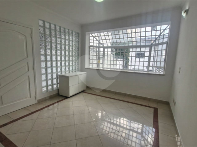 Casa de Vila à venda com 3 suítes em Santana, São Paulo, SP