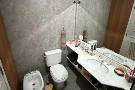 Apartamento à venda com 3 quartos, sendo 1 suíte,  em Vila Andrade, São Paulo, SP