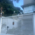 Sobrado à venda com 3 suítes em Horto, São Paulo, SP