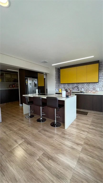 Apartamento à venda com 4 quartos, sendo 2 suítes,  em Pinheiros, São Paulo, SP