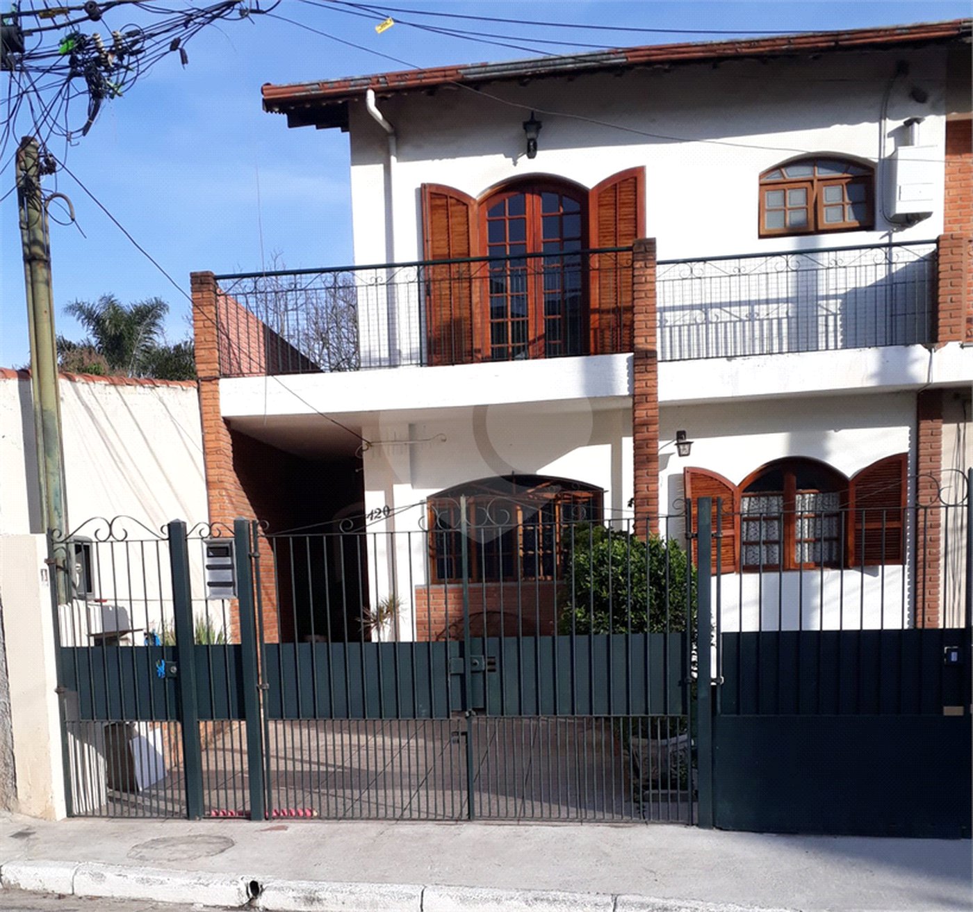 Sobrado à venda com 3 quartos, sendo 1 suíte,  em Vila Nivi, São Paulo, SP