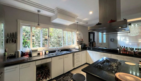 Casa à venda com 4 suítes em Vila Santo Antônio, Cotia, SP