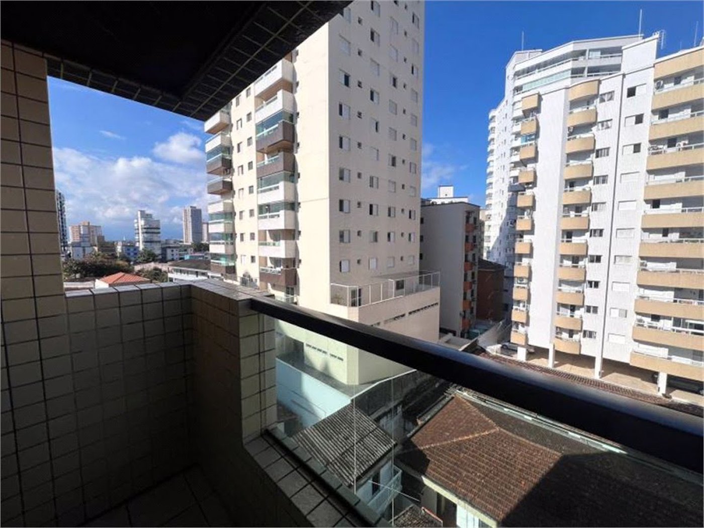 Apartamento Residencial à venda, Vila Guilhermina, Praia Grande - AP1208.